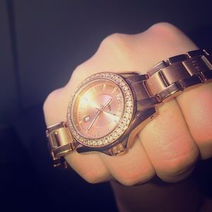 Rose gold fossil watch